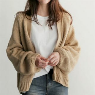 *HCM☆Hot Hot ☆ Áo khoát len nữ cardigan màu kem, xanh đen cao cấp ☆☆☆ YOLO Shopping