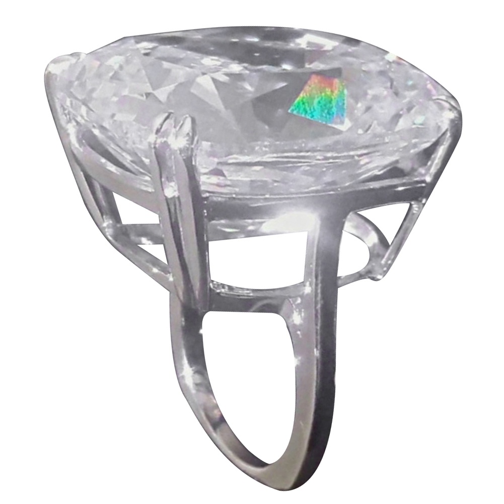 Nhẫn đính hôn đính đá Zircon vuông lớn sang trọng