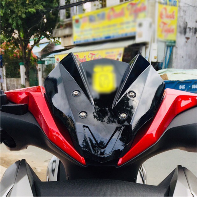 Mão Ốp Đầu Xe Winner X 4 Lỗ Greennetworks