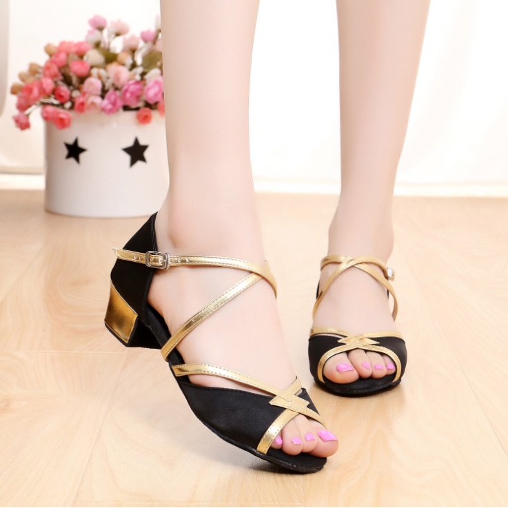 Giày Khiêu Vũ Latin Đế Mềm Đính Kim Sa 3 Màu Dành Cho Người Lớn Và Trẻ Em