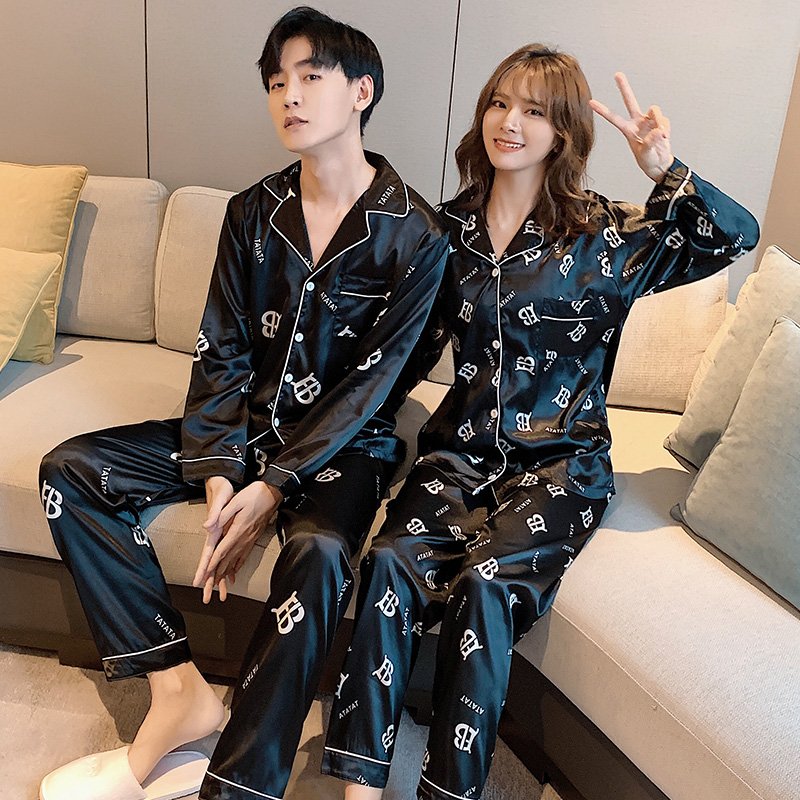 Đồ ngủ tay dài bằng vải phi bóng thời trang cho cặp đôi