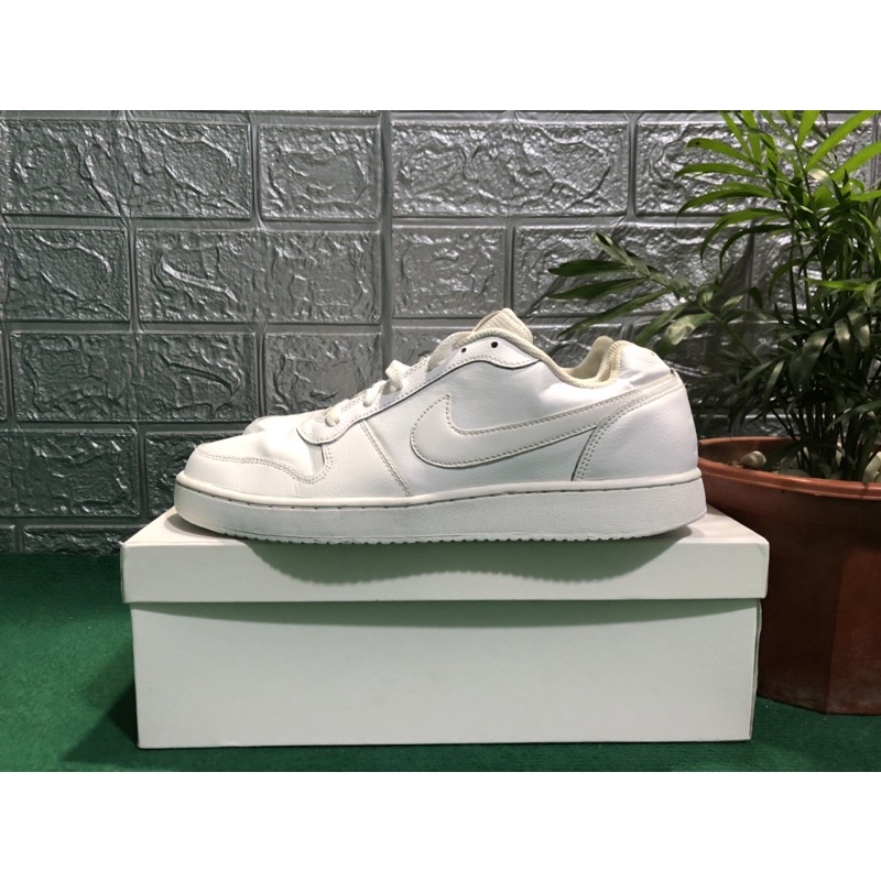 Giày 2hand chính hãng NIKE EBERNON LOW TRIPLE WHITE (AQ1775-100) size 42.5