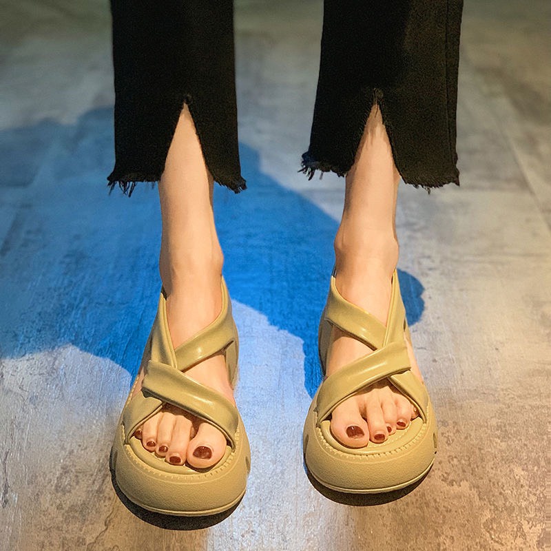 Giày sandal nữ ulzzang, sandal nữ quai chéo da pu đế bánh mì màu đen và trắng thời trang nữ
