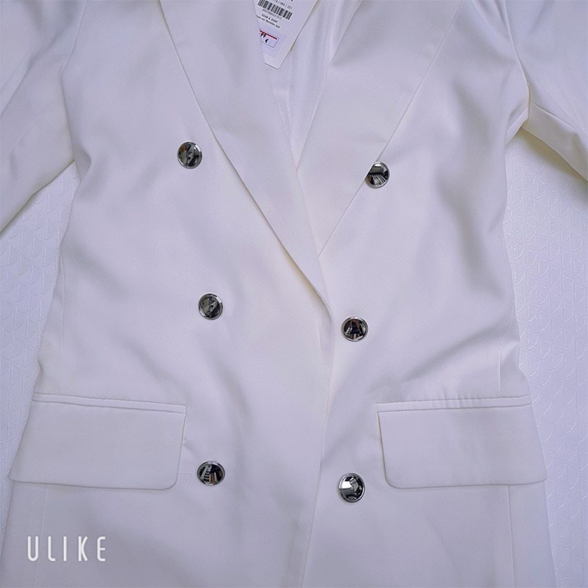 [CÓ VIDEO] Áo vest nữ Blazer , Áo blazer Bershka màu trắng kem xuất dư , xịn full tem mác chíp . Fula | BigBuy360 - bigbuy360.vn