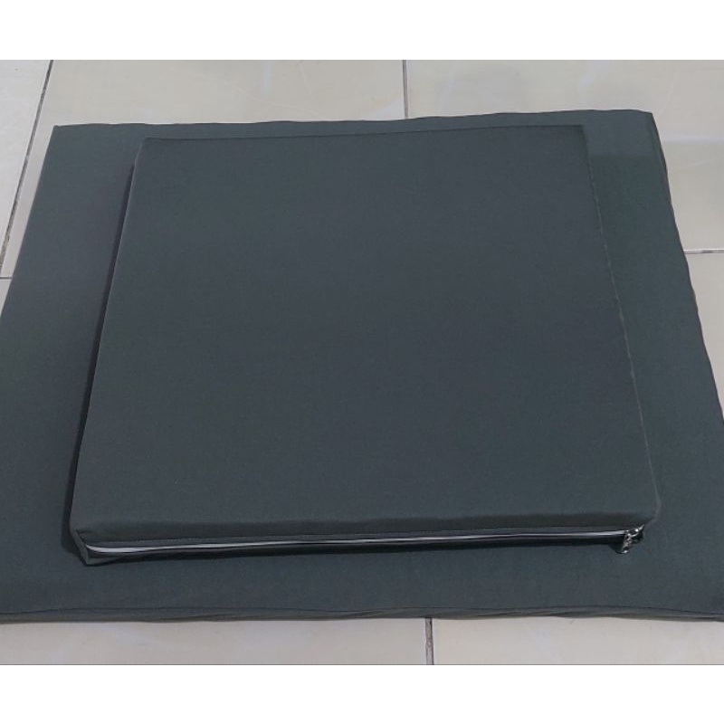 Vỏ bọc đệm ngồi 2 mặt khóa kéo.