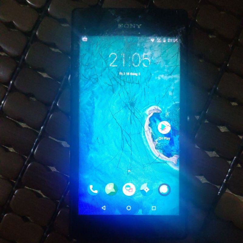 xác điện thoai Sony m2