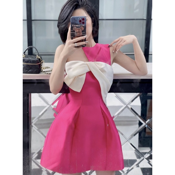 Đầm xoè lệch vai nơ phối màu