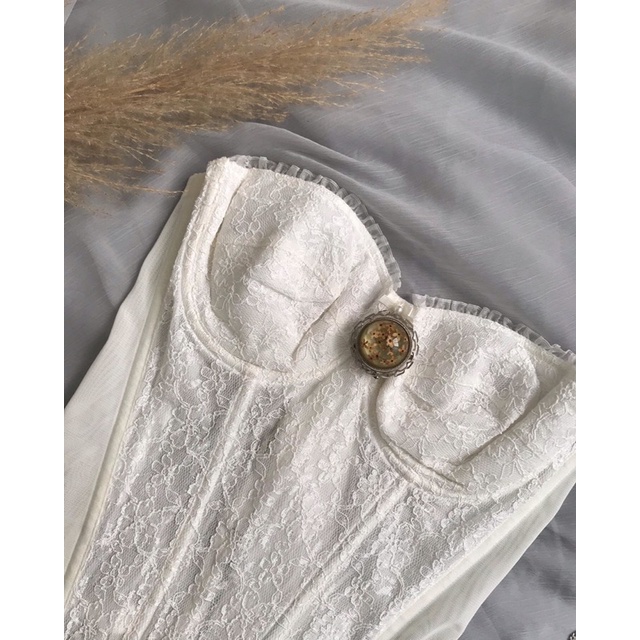 Áo corset ren trắng 2hand