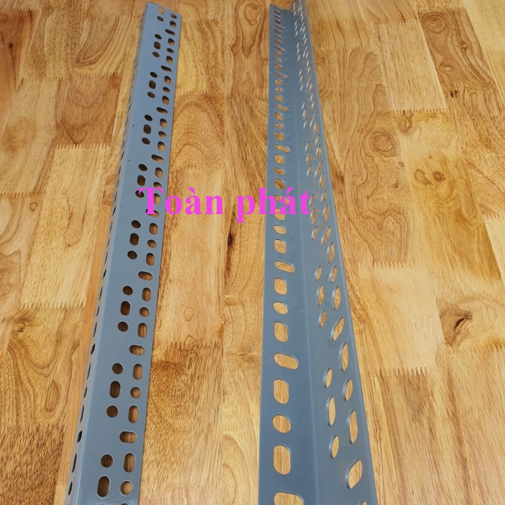 Cây 50cm ( 1ly5) - Cây sắt V lỗ 3 x 5cm màu xám ghi làm kệ