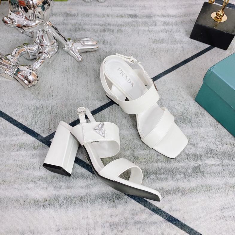 Sandal Prada Gót Trụ 2 Màu Trắng Đen Full Size 35-39