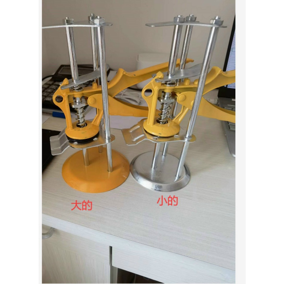 10 Kích nâng gạch, con đội kê gạch men ốp tường Loại 3 trụ ( 1 bộ 10 cái nâng gạch )