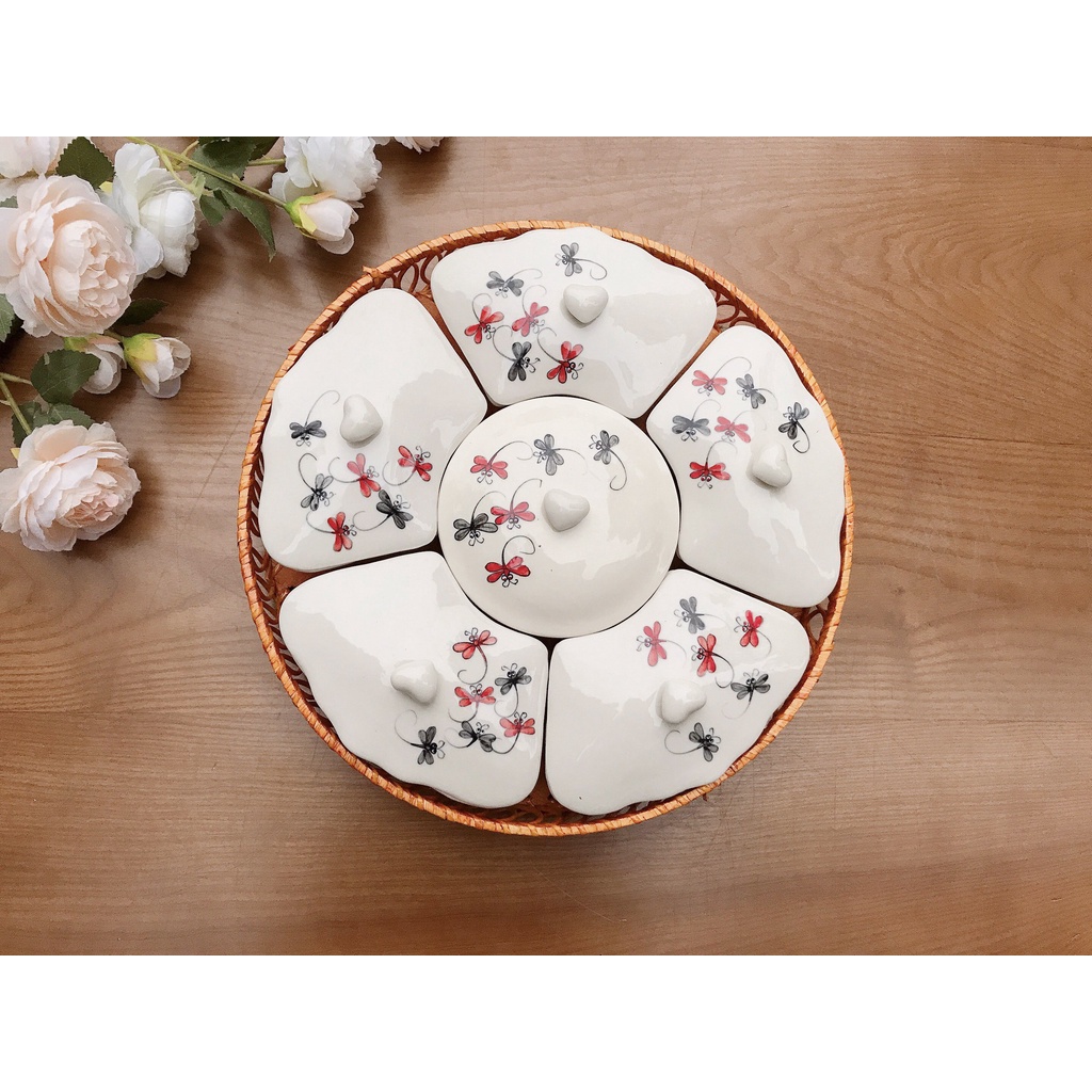 Khay Sứ Mứt Hoa 5 Cánh Có Nắp Hoạ Tiết Gốm Sứ Bát Tràng Cao Cấp Kèm Khay Mây