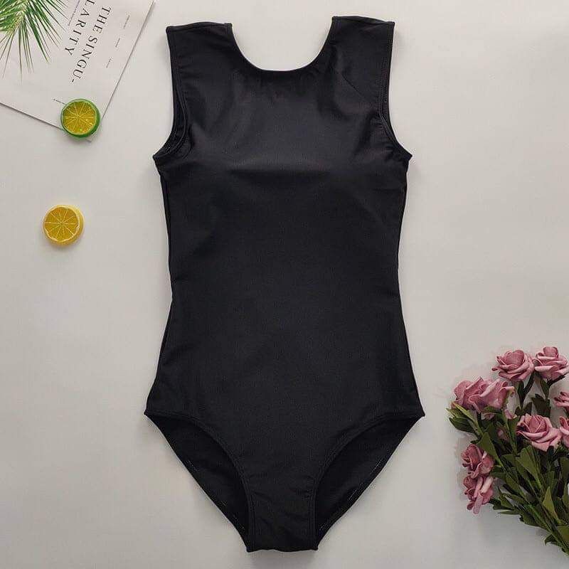 Bikini đen dây lưng đỏ