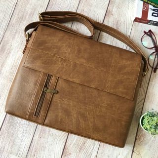 Túi Đeo Chéo Vừa Khổ Giấy A4 - Tiện Lợi -  Y Hình