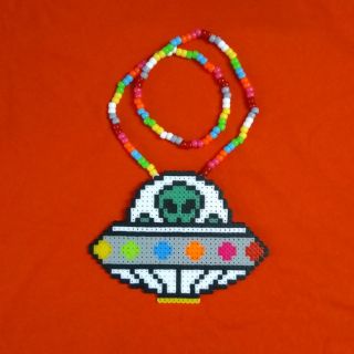 Vòng kandi Alien UFO - vòng perler Alien UFO - phụ kiện rave edm festival raver kandi perler DJ