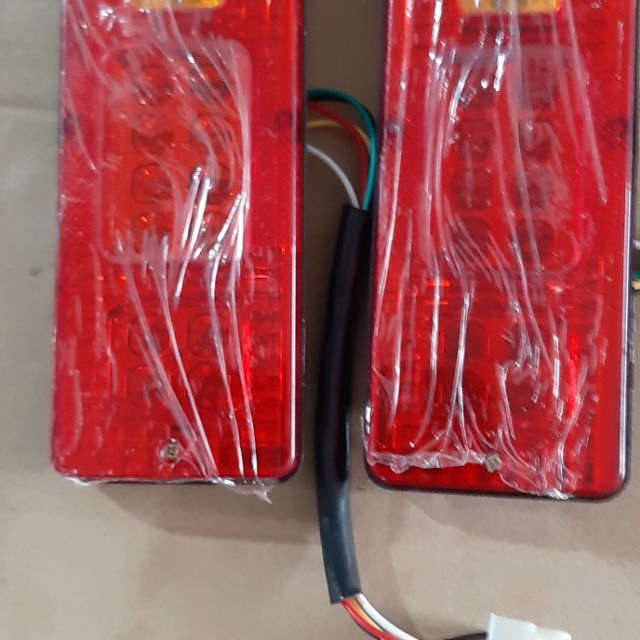 2 Đèn lex ngắn sau xe 3 bánh