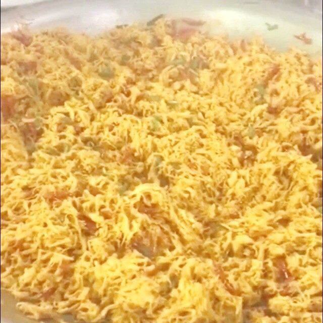 1Kg Khô gà lá chanh cay Lày Hòa