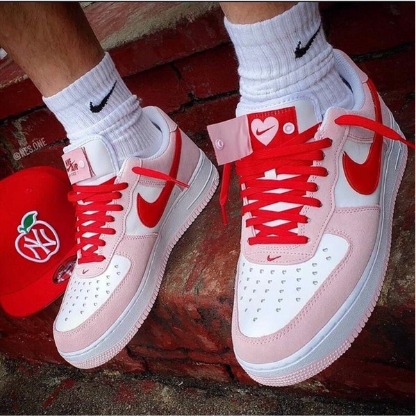 GIÀY NIKE AIR FORCE 1 LOW ’07 QS VALENTINE’S DAY LOVE LETTER