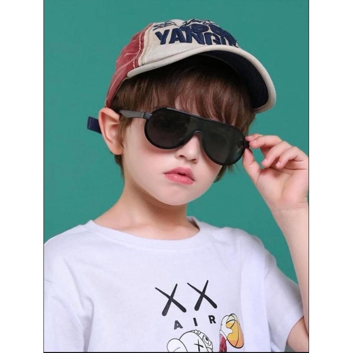 KÍNH THỜI TRANG CHỐNG TIA UV CỰC NGẦU CHO BÉ