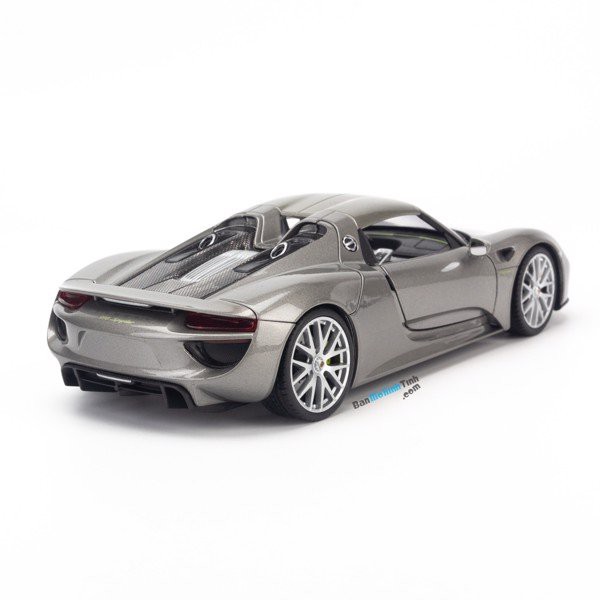 Mô hình xe Porsche 918 Spyder 1:24 Welly