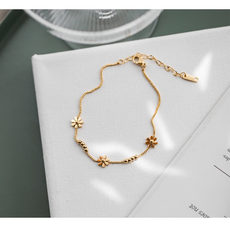 Lắc chân nữ titan xích vuông nhỏ phối bông hoa và bi tròn xinh xắn mạ vàng 18K không gỉ có màu bạc AK08