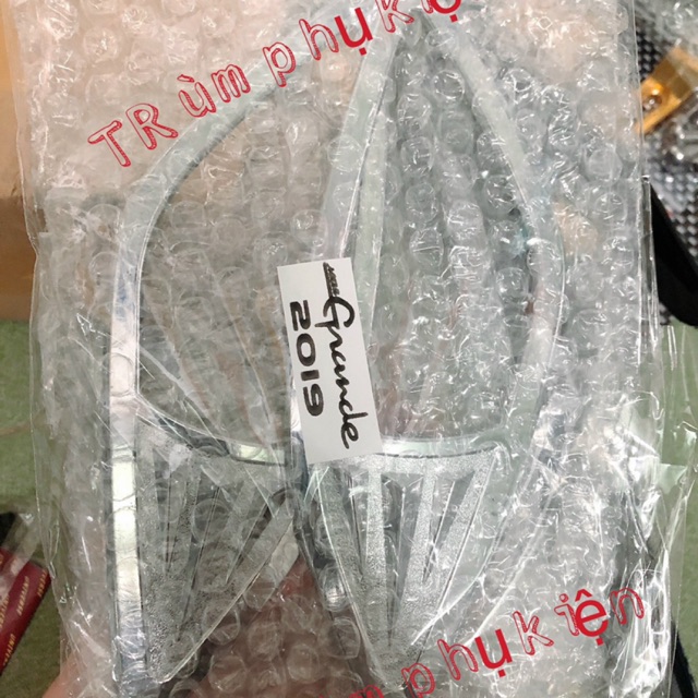 ỐP XI NHAN GRANDE 2018- 2020 XẢ LỖ