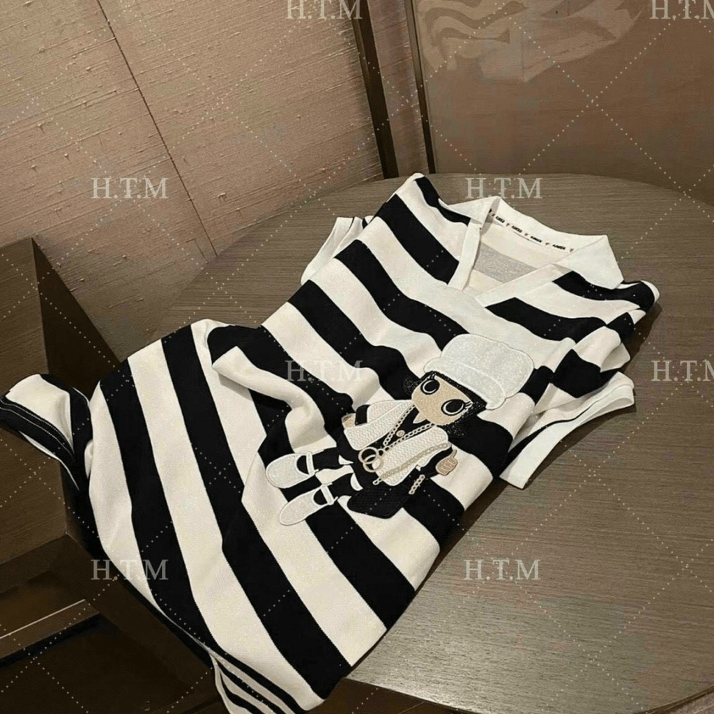 Đầm Len Sọc In Hình Cô Gái Siêu Dễ Thương UP