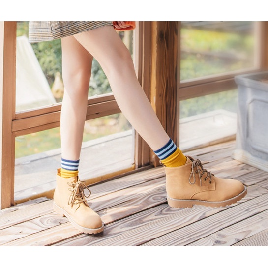 Vớ cotton dệt kim cao cổ đủ màu Nam Nữ phong cách trẻ trung, năng động.