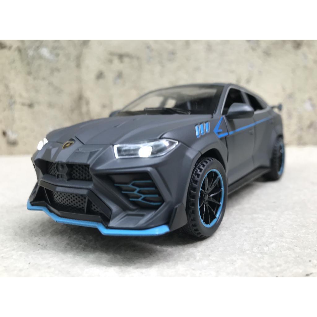 Mô hình xe ô tô Lamborghini URUS 2021 - 1:32