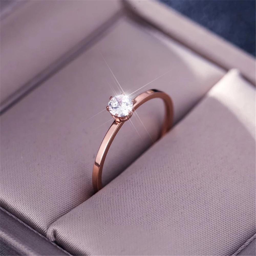 Nhẫn bằng thép titan mỏng đính kim cương giả size 5-9 thời trang sang trọng cho nữ