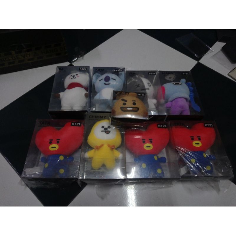 CÓ SẴN MÓC KHÓA BAGCHARM BT21 THƯỜNG HÀNG OFF