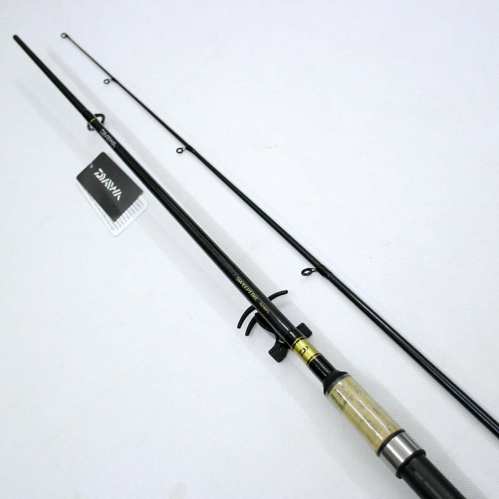 Cần câu cá Daiwa Sweepfire 2m1 Cần lure máy đứng