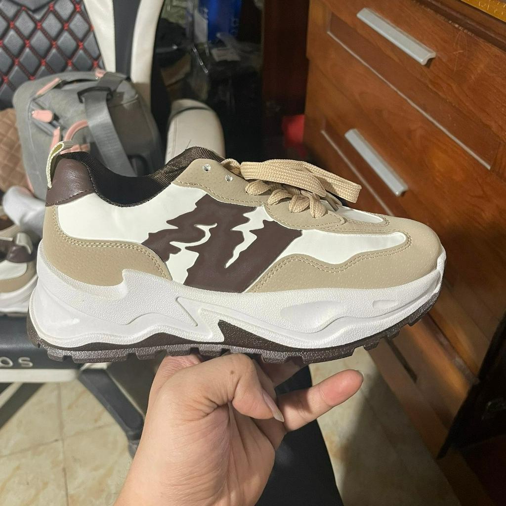 Giày thể thao nữ độn đế sóng Xuân