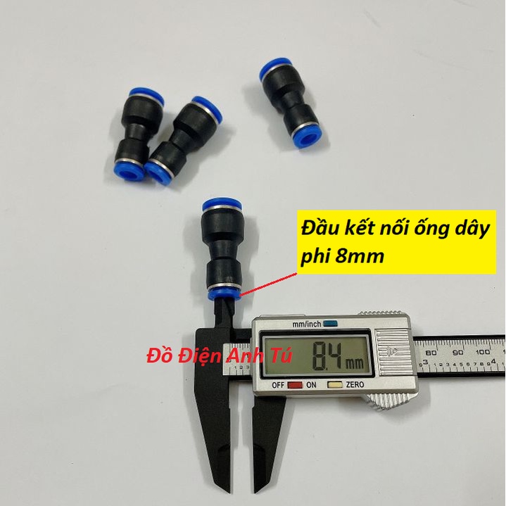 Cut nối ống plastic 10mm với ống 8mm dùng cho hệ thống phun sương