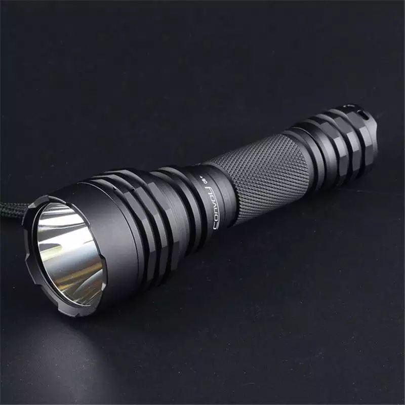 Đèn pin chính hãng Convoy C8+ C8 plus SST40 2000lm kính AR đế led đồng DTP choá trơn chiếu xa