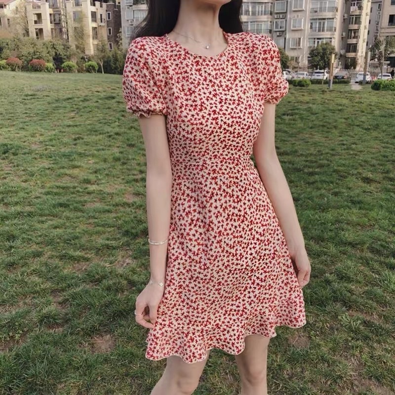 váy lụa hoa nhí