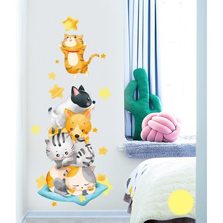Decal dán tường Mèo hái sao