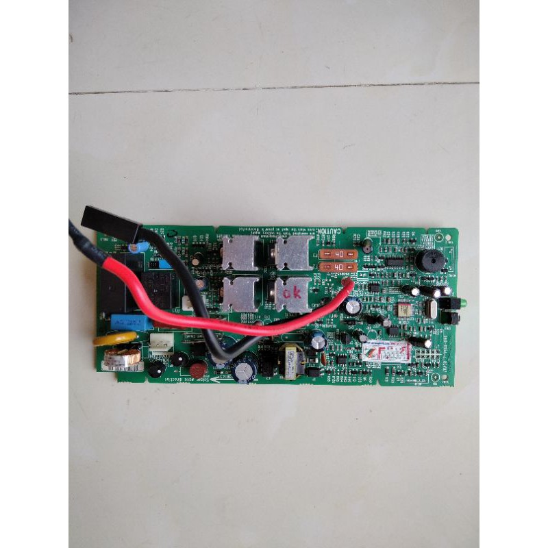 Bo mạch tháo bộ lưu điện ups APC BR500CI-AS