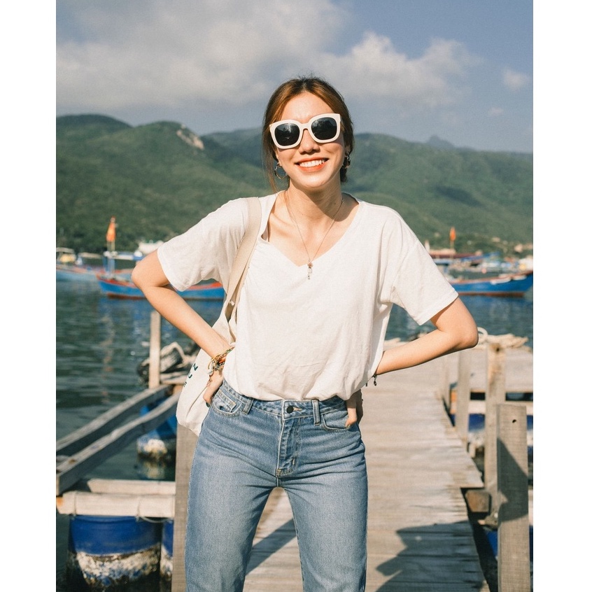 Áo Thun Trơn Nữ Tay Ngắn Cổ Tim Trắng - VSS - Hashtagem ( Freesize dưới 57kg )