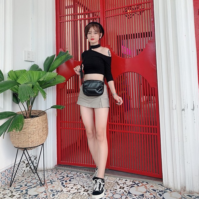 Croptop Cut - out vai