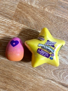 Hatchimals Cosmic Candy phiên bản Ngôi Sao