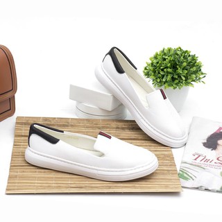 Giày Slipon Đế Cao Su Trắng Da Mềm Siêu Nhẹ Pixie X436