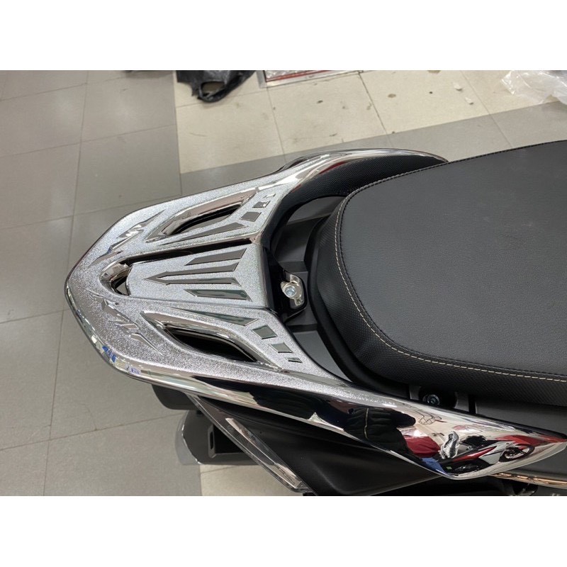 Ốp trang trí vision 2024 ,2023, 2022,2021,2020,2019,2018,2017,2016,2015,2014 crom