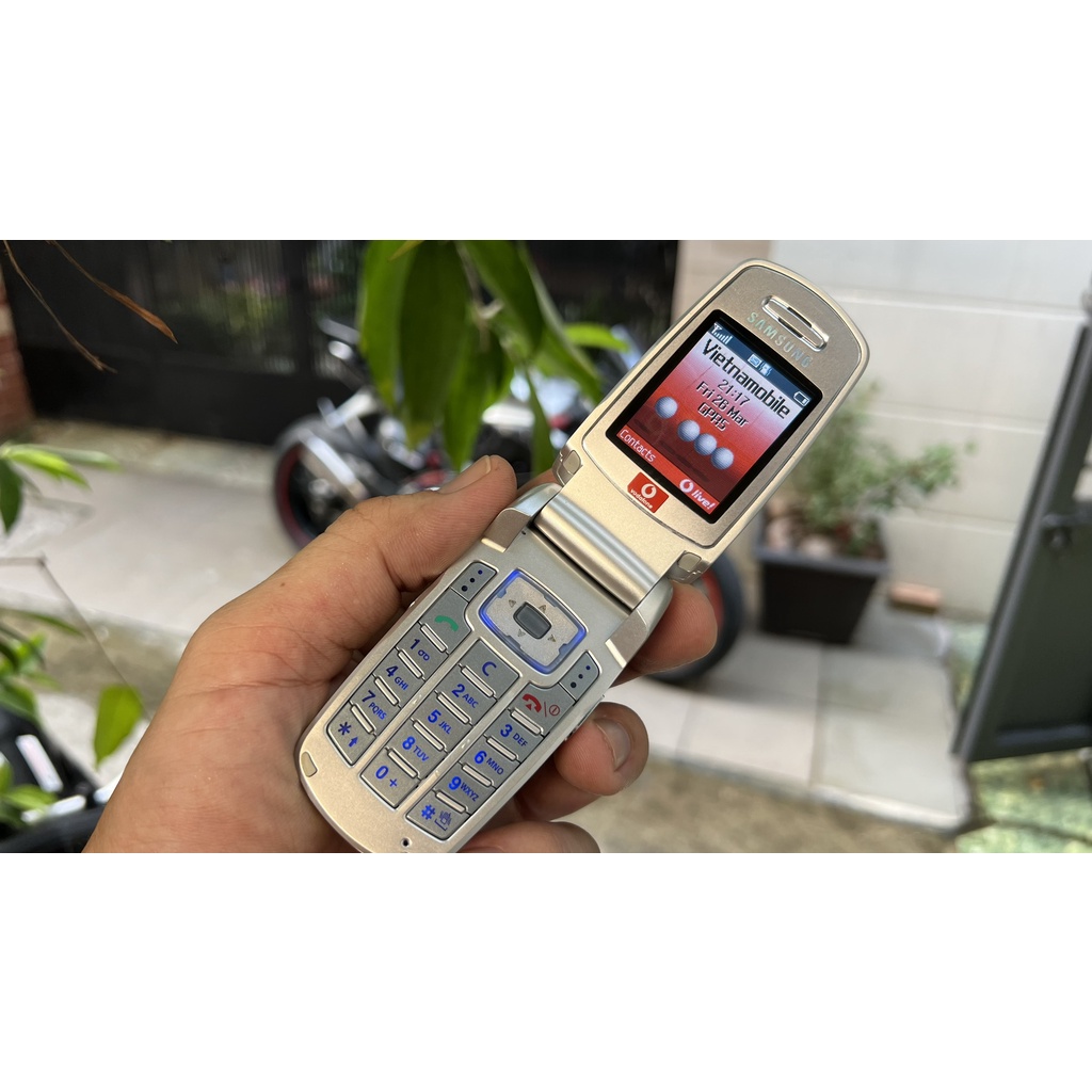 Điện thoại samsung sgh-e710  chính hãng
