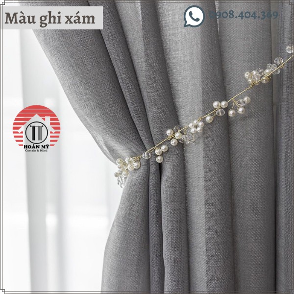 Rèm vải voan linen màu xám hoặc trắng trang trí cửa sổ phòng ngủ phong cách hiện đại.