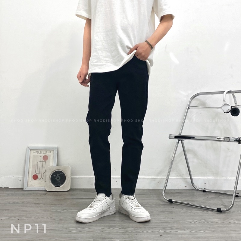 Quần Jeans Nam Đen Trơn &amp; Rách RHODISHOP