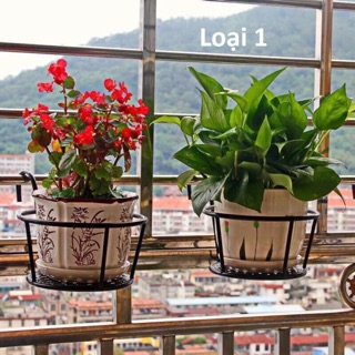 Kệ để chậu hoa, cây cảnh treo ban công siêu tiện lợi
