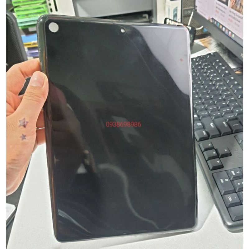 Ốp lưng iPad gen 9 , gen 8 , gen 7 TPU dẻo màu đen gọn nhẹ