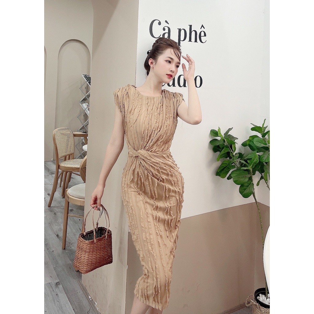 Đầm body xốp thiết kế cổ tròn xoắn eo sang chảnh siêu tôn dáng