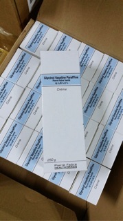 Kem dưỡng da Glycerol Vaseline (tên cũ Dexeryl)